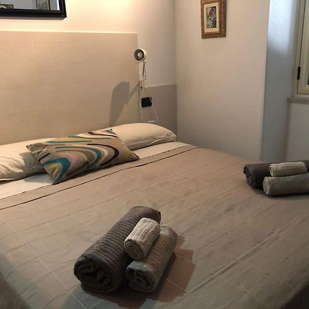 Le Suites Maor Gaeta Ruang foto