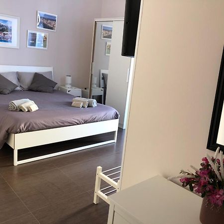 Le Suites Maor Gaeta Ruang foto